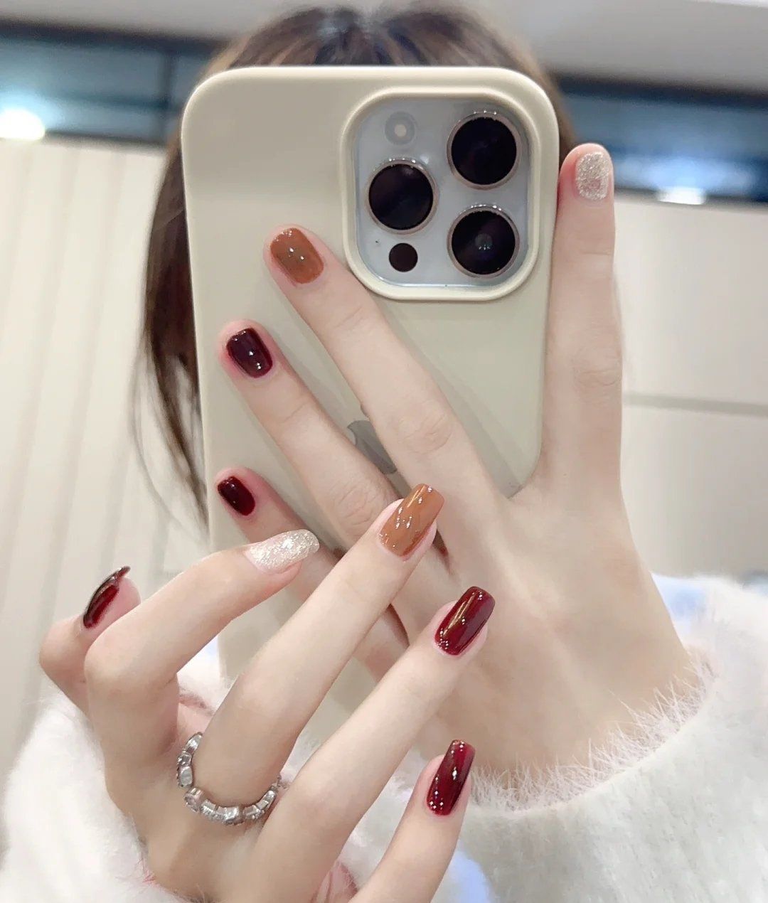 新款气质显白美甲,高级简约大方