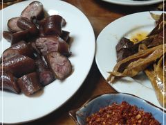 -老鼎万春卤菜(五代传承创始老店)