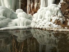 -大平台龙居瀑布旅游区