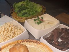 -牛德亨臻牛潮汕火锅(万邦时代店)