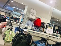 -优衣库(广州天河领展广场店)