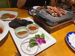 -娜仁图雅蒙古美食村(33小镇店)