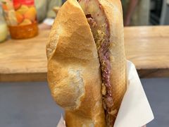 -Bánh Mì Huynh Hoa