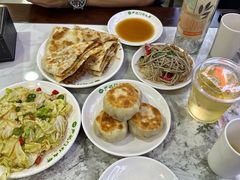 -尹记门钉肉饼(丰台站店)