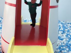 -小门牙好性格托育(北外滩中心)