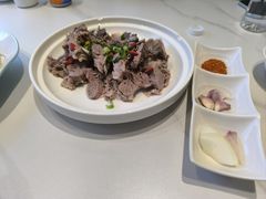-民族手抓羊肉馆·滩羊手抓·烤全羊