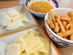 奶皮-斯琴阿妈蒙古餐厅(新城店)