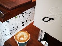 -Line 咖啡(石厦花园店)