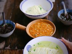 鸡汤银丝面-新万鑫银丝面·非遗无锡味(惠山古镇店)