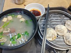 -冯鑫记南京鸭血粉丝汤(南京南站店)