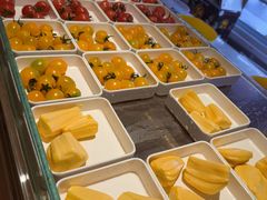 -涨巢·潮玩水疗局