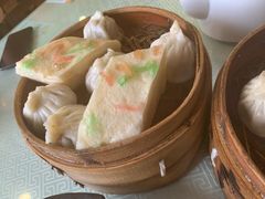 蟹黄小笼汤包-留芳·文旅古月楼(老街店)