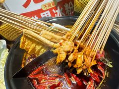 -签多多串串香火锅