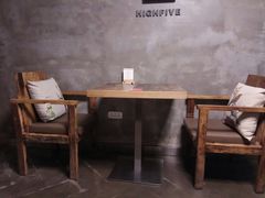 大堂-HIGH FIVE哈福手工汉堡(桂林路店)