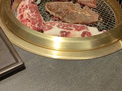-铭牛烧肉·和牛海鲜自助(高新月牙湖店)