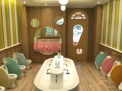 -上海青草地幼儿园