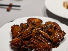 毛蟹炒年糕-屋里厢上海菜馆