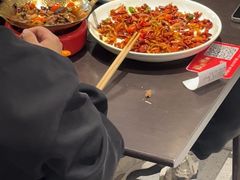 招牌香辣小龙虾-川流不息·地道川菜·小龙虾(松东路店)