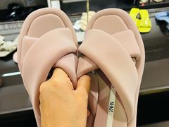 -ZARA(恒隆广场店)