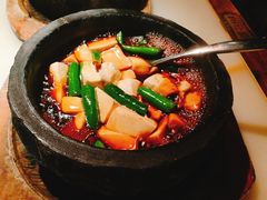 石锅沃豆腐-桂满陇-十里风荷(合生汇店)