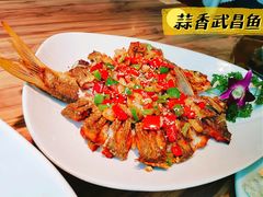 蒜香武昌鱼-房陵农家(东亭店)