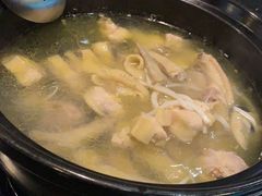 -东椰·海南椰子鸡火锅(朝阳门店)