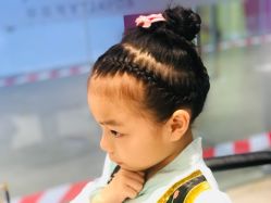 -罗亚帝造型