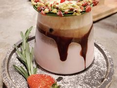 花环-BE NORMAL CAFE(霞溪路店)