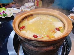 港迹花胶鸡金汤-港迹·鲜围煮海鲜火锅(湖州时代广场店)