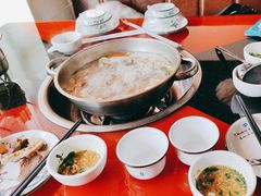 -老石黑山羊毛驴肉火锅(金凯广场店)