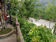-楠柏弯休闲山庄(梨花溪店)