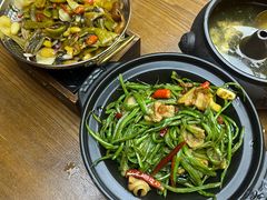 -云海肴·汽锅鸡·云南菜(天山百盛优客店)