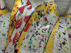 -问山MountQuest攀岩馆