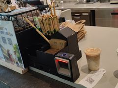 -瑞幸咖啡(怡富广场店)