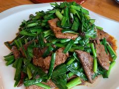 韭菜炒猪肝-侬佳蒸菜馆(听潮店)