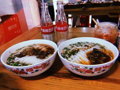 -矮子粉店1985·长沙米粉(湘春路店)