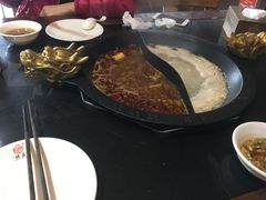 -重庆德庄火锅(体育中心店)