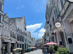 -海口骑楼小吃街