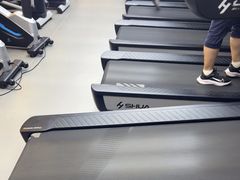 -超鹿运动(达信大厦店)