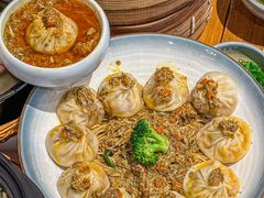 -馋三尺蟹粉小笼(人民广场店)