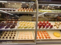 -四囍码头海鲜烧烤自助火锅(外滩南京东路悦荟广场店)