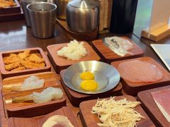 -银米·云南传统过桥米线(双廊黑金冠店)