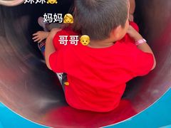 -季高兔窝窝亲子园(上海薰衣草公园店)