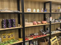 -Pets First伊珊娜洗护·精致美容·家庭式寄养(新会路店)