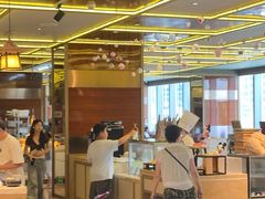 -大中华希尔顿酒店-念自助餐·嗨啤·小龙虾