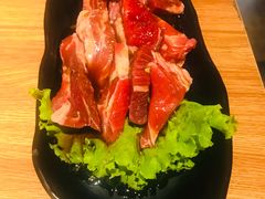 上脑牛排肉-弘益铭家九炙社韩国烤肉料理(尚美店)