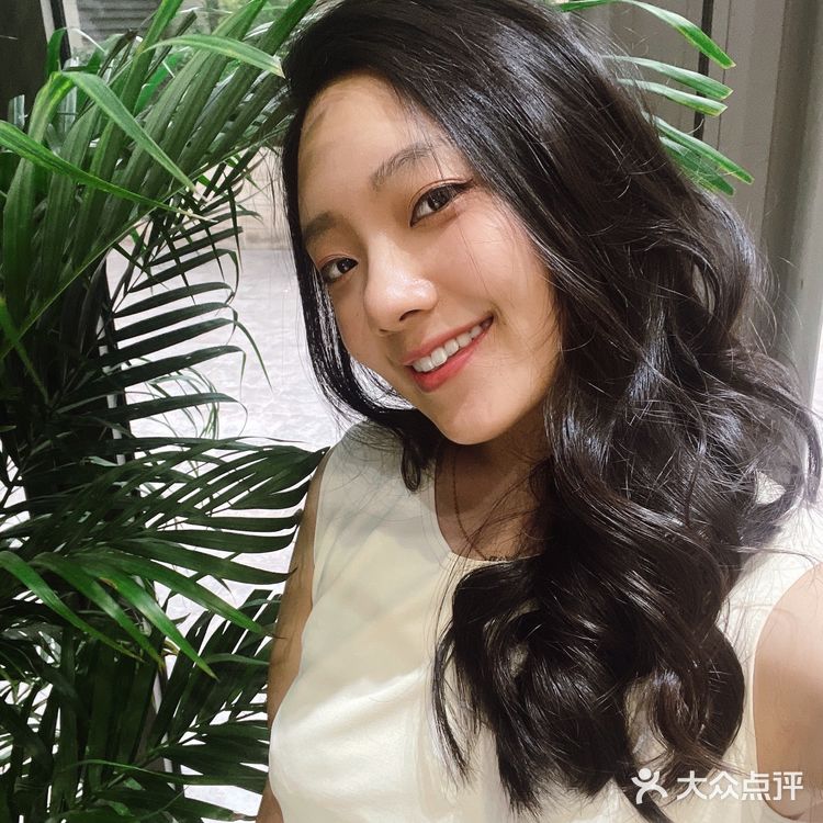 🇫🇷巴黎美人｜喝着香槟的法式美发沙龙🍾️