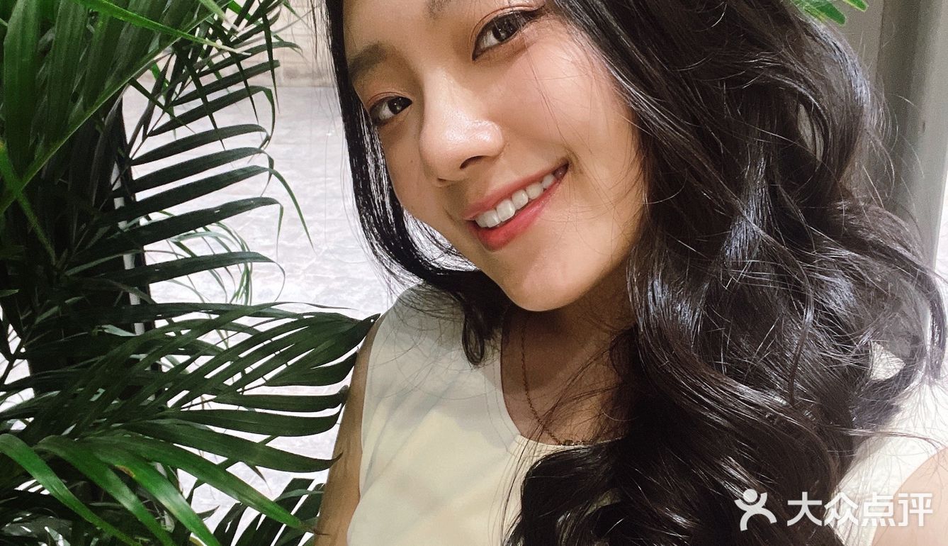 🇫🇷巴黎美人｜喝着香槟的法式美发沙龙🍾️