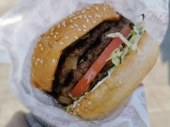 -The Habit Burger Grill 哈比特汉堡(爱琴海店)