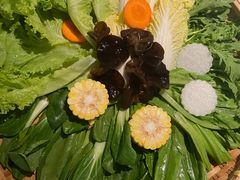 -尚尚仙·酸汤猪手·猪肚鸡火锅(华联万柳购物中心店)